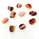 Uncovering the Spiritual Meaning of Red Agate in Dreams