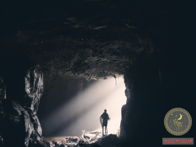 Makna Mimpi Berada Di Dalam Gua Batu Yang Gelap Dan Angker